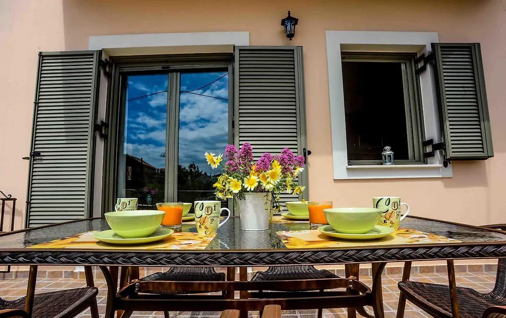 Maniata Holiday Apartments Antipata